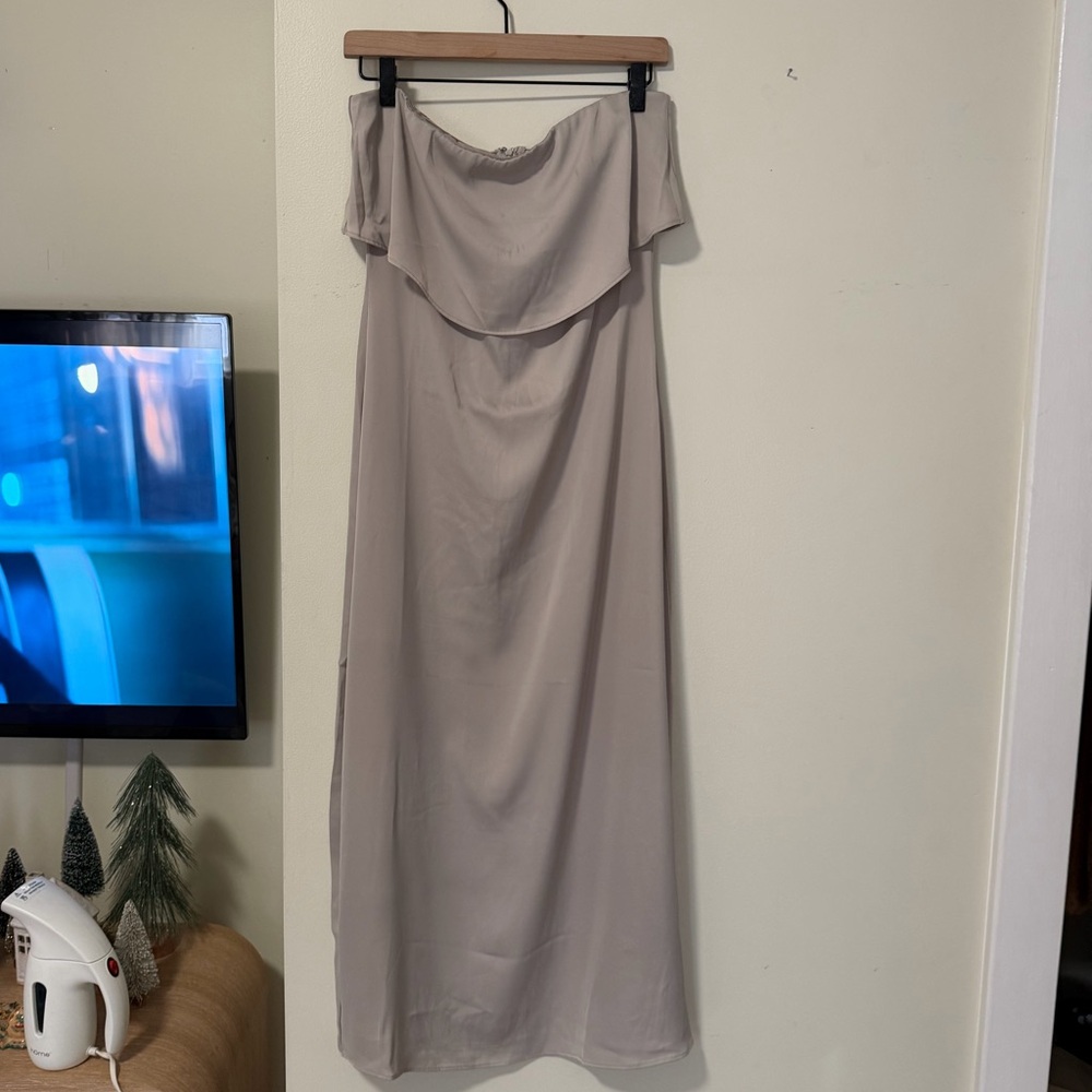 Mod Ref Cream Off-Shoulder Dress